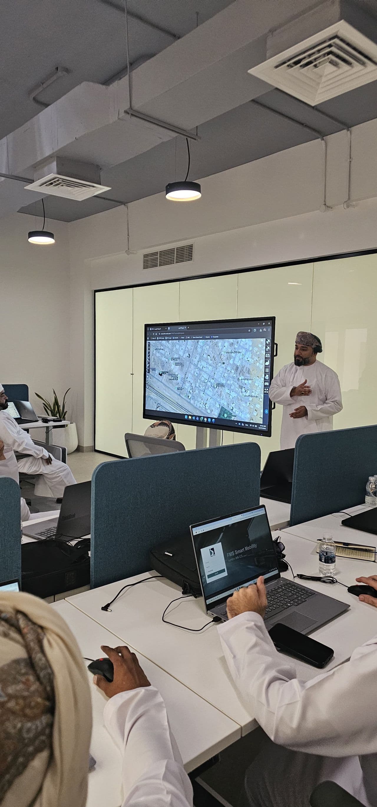Live Vehicle Tracking & Fleet Telematics Presentation